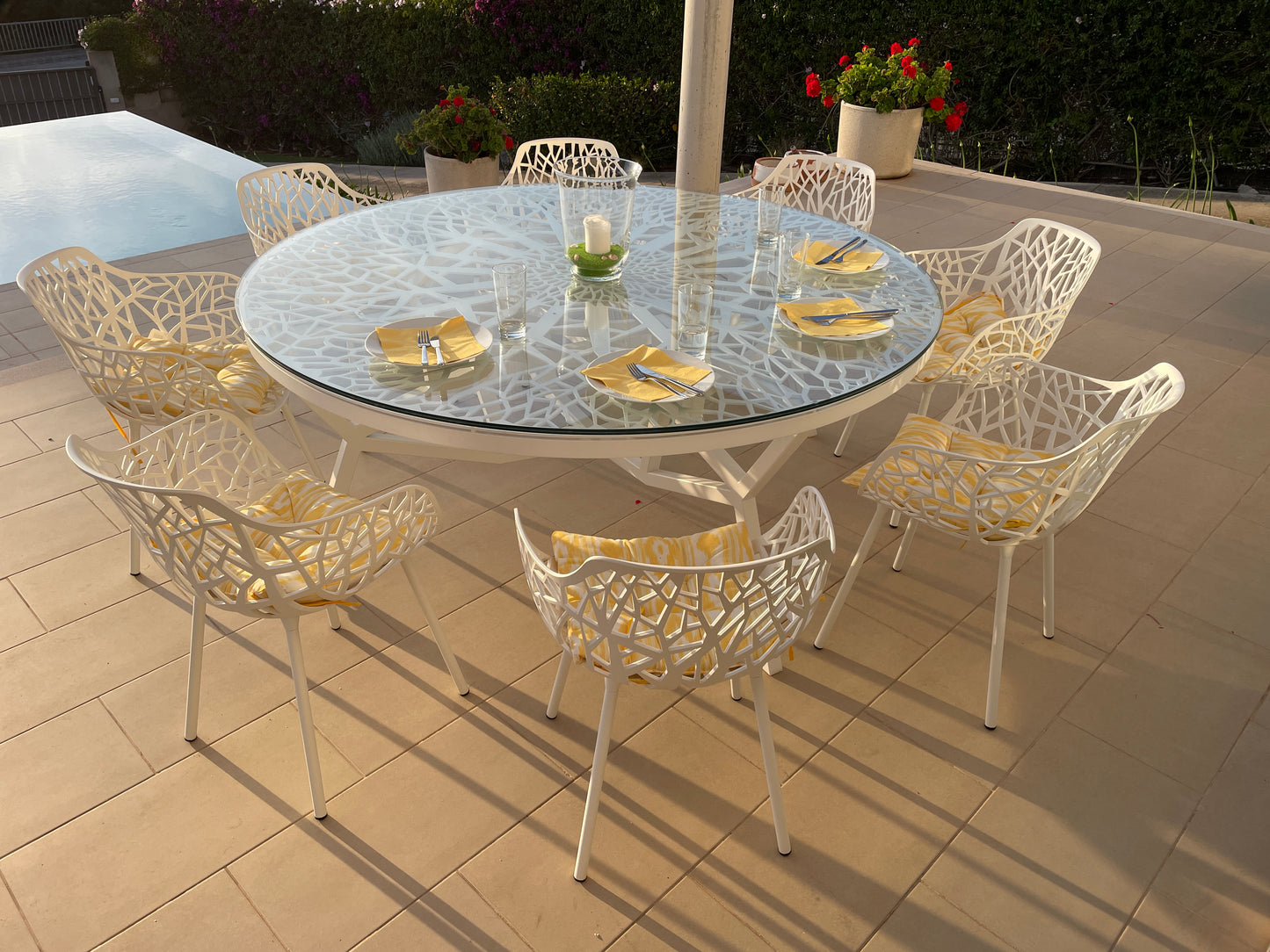 Tree Table & Forest Fast Chairs (8x)